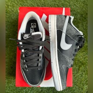 Nike Dunk Low Retro PRM | black/pure platinum